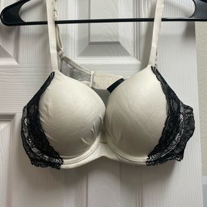 EUC Victoria’s Secret size 36C Demi bra - White with black lace - like new.